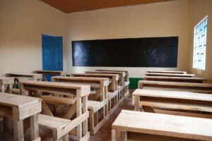 Article : Un mois après l’annonce officielle de l’ouverture des classes, les portes des établissements restent fermées en Haïti